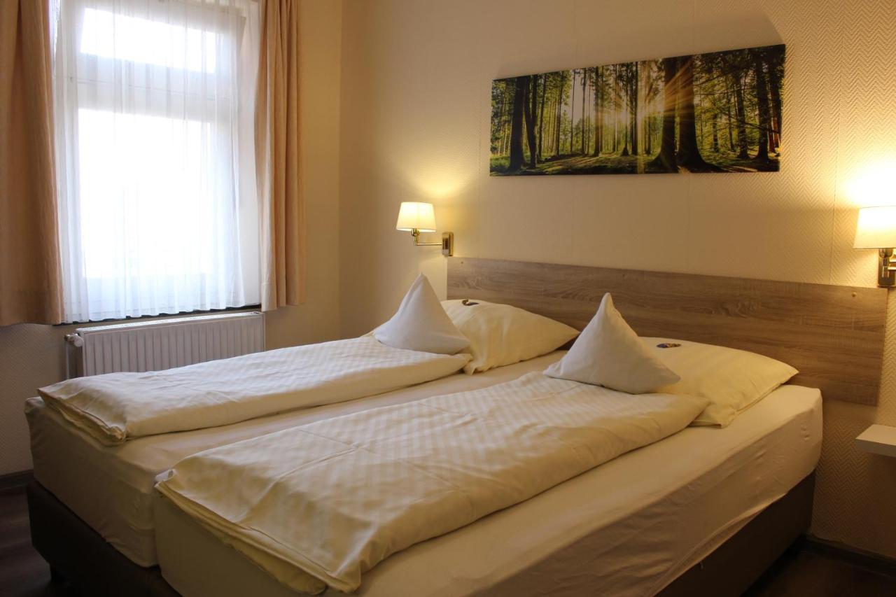 Hotel Schloemer คลอปเพนบวร์ก ภายนอก รูปภาพ