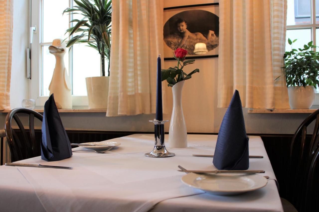 Hotel Schloemer คลอปเพนบวร์ก ภายนอก รูปภาพ