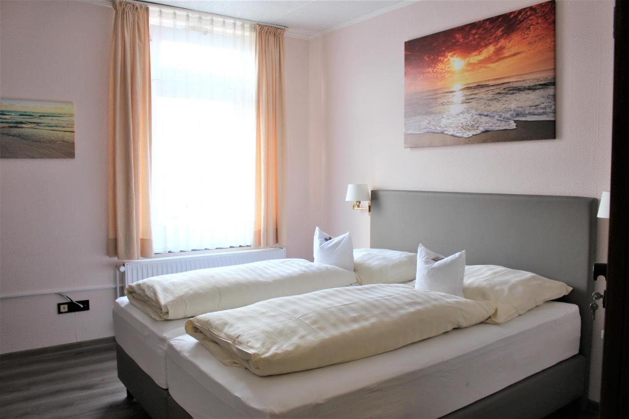 Hotel Schloemer คลอปเพนบวร์ก ภายนอก รูปภาพ