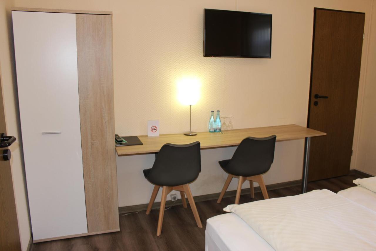 Hotel Schloemer คลอปเพนบวร์ก ภายนอก รูปภาพ