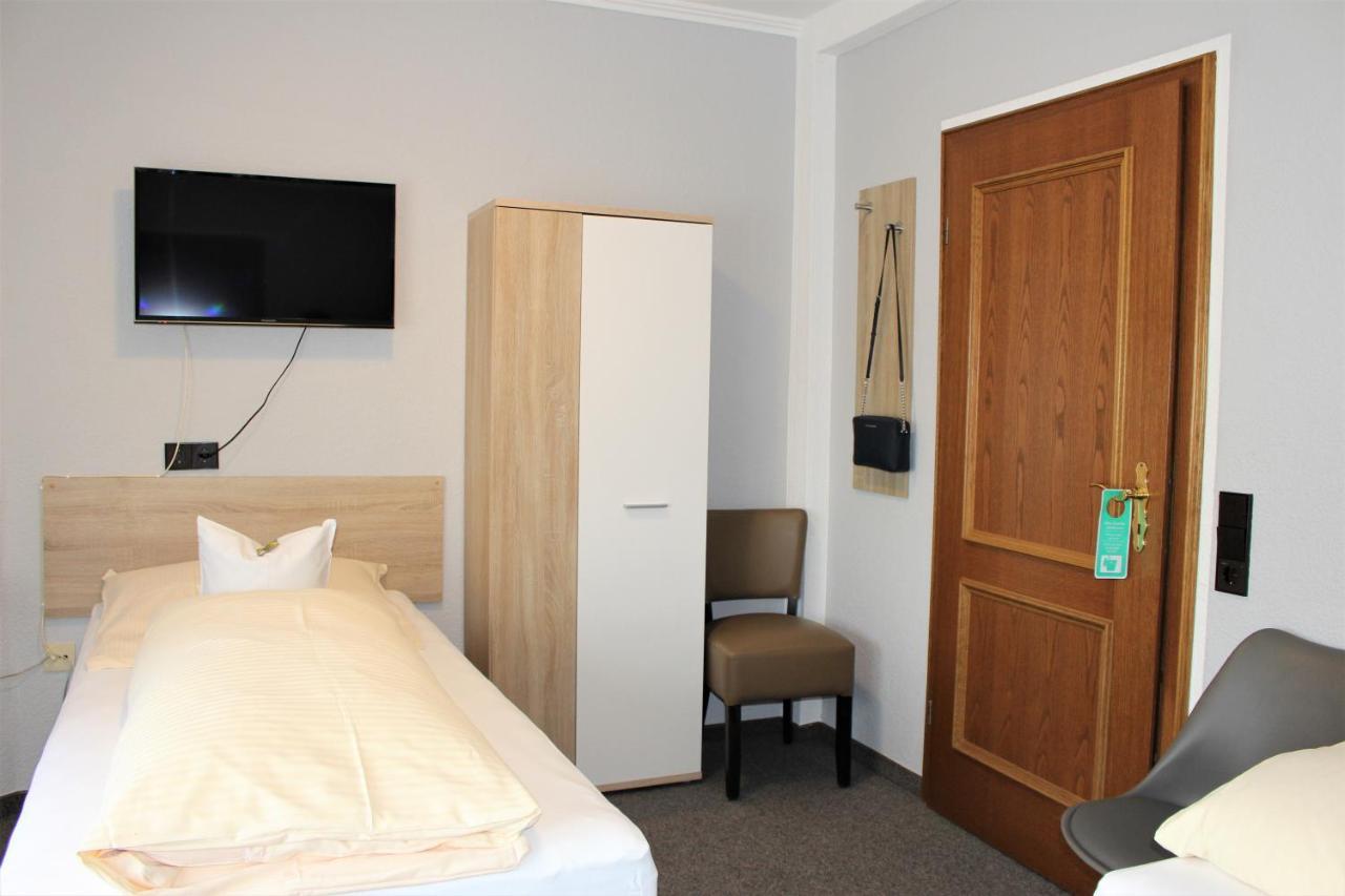 Hotel Schloemer คลอปเพนบวร์ก ภายนอก รูปภาพ