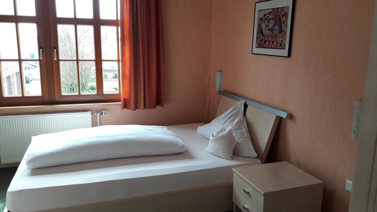 Hotel Schloemer คลอปเพนบวร์ก ภายนอก รูปภาพ