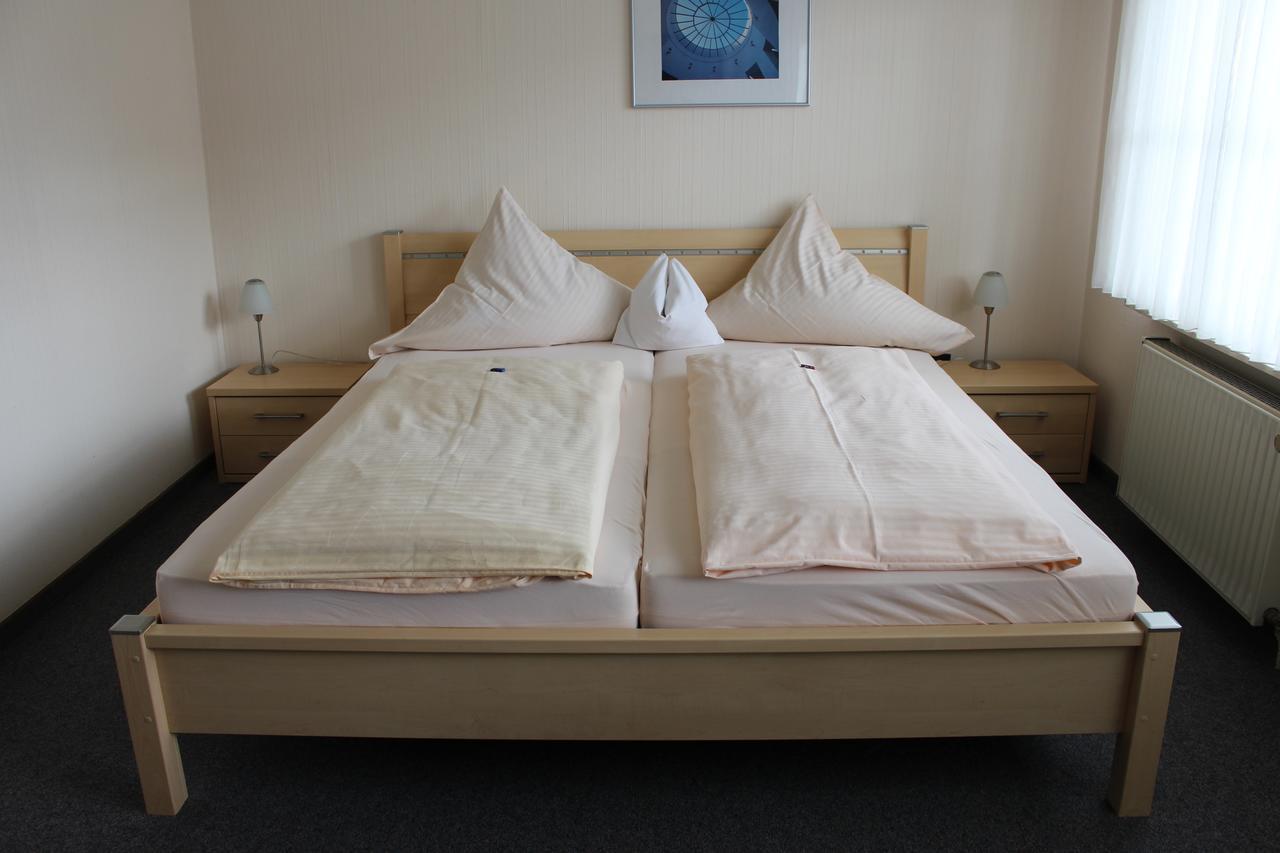 Hotel Schloemer คลอปเพนบวร์ก ภายนอก รูปภาพ